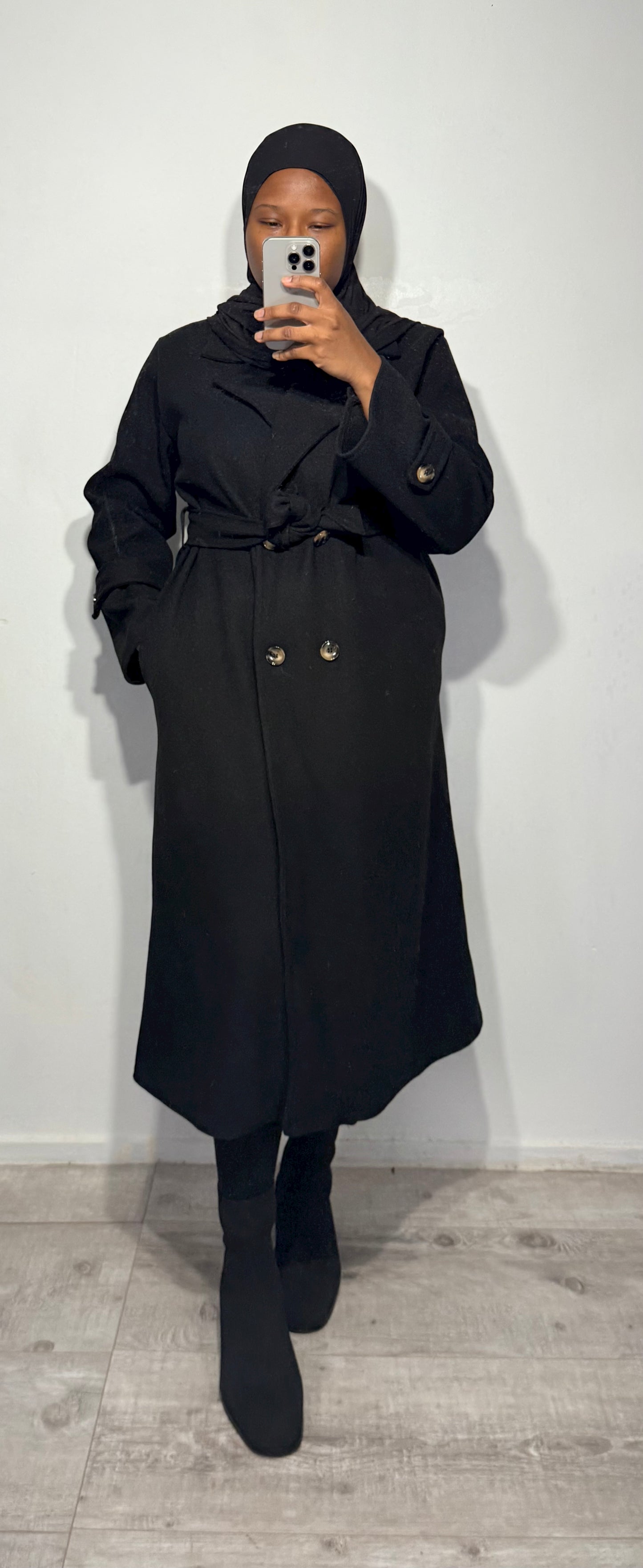 Manteau long ceinturé en laine